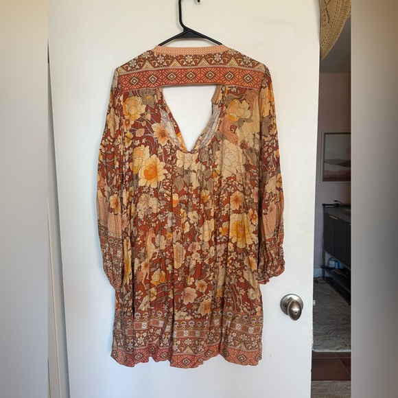 Spell Lady A Tunic - Picture 3 of 5